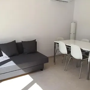 https://apartamento-centrico-con-2-habitaciones-y-wi-fi.topcostabravahotels.com