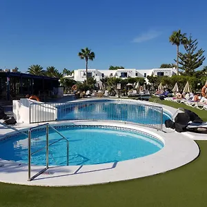 https://avenue-puerto-del-carmen.in-canary-islands.com